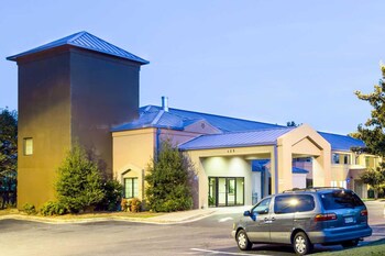 Top 10 Hotels In Austell From 55 Night