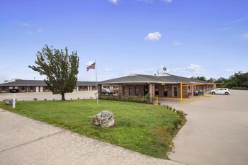 Top 10 Hotels In Okmulgee From 44 Night