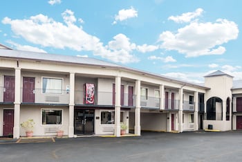 Top 10 San Antonio Hotels Near Zoo And Aquarium Texas Top 10 San Antonio Hotels Near Zoo And Aquarium Texas