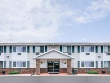 Hustler wi hotels Nice wife for sex