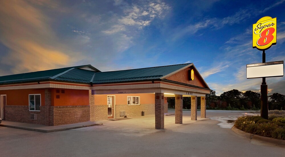Book Super 8 By Wyndham Siloam Springs In Hotels Super 8 By Wyndham Siloam Springs