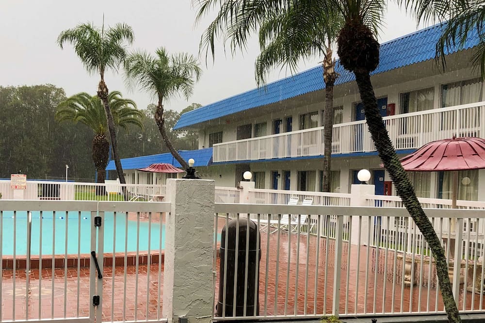 Book Motel 6 Daytona Beach, FL - Speedway in Daytona Beach (and