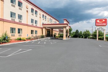 15 Closest Hotels To Sports Emporium In Carlisle