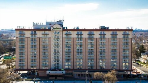 Book Radisson Hotel Jfk Airport In Jamaica Hotels