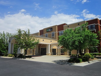 Top 10 Pet Friendly Hotels In Fayetteville North Carolina