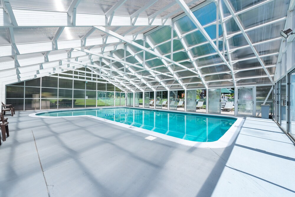 Book Americas Best Value Inn Suites Lake George In Lake George Hotels Com