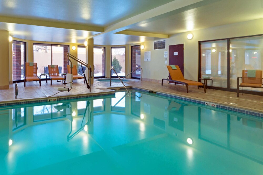 Book Courtyard By Marriott Denver Southwest-lakewood In Lakewood Hotels Com