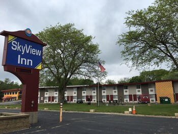 Top 10 Hotels In Waterford Wisconsin