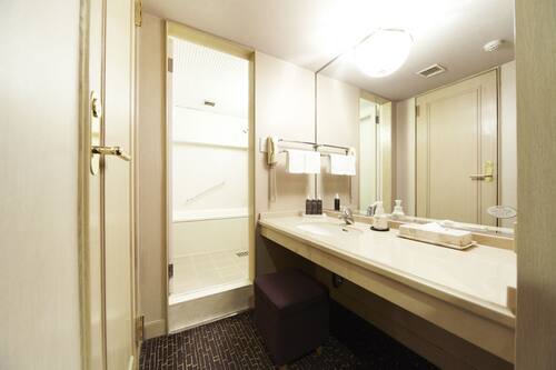 大阪新阪急ホテル 阪急うめだ本店の近くに位置する3 5つ星ホテル 宿泊予約はホテルズドットコム 大阪新阪急ホテル 阪急うめだ本店の近くに位置する3 5つ星ホテル 宿泊予約はホテルズドットコム