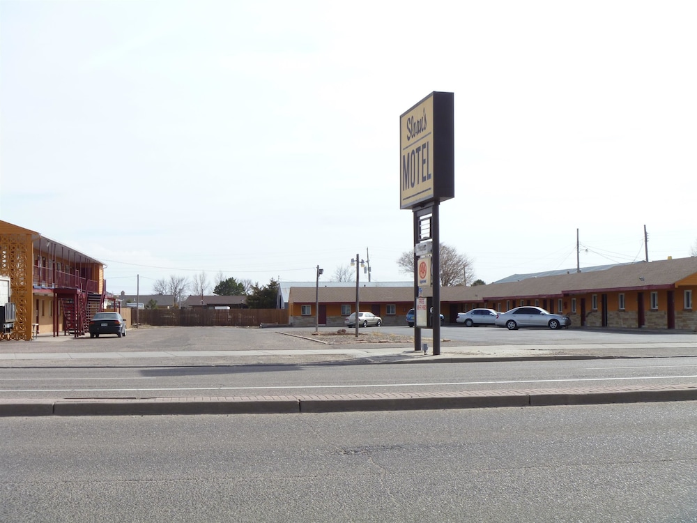 Book Sloan's Motel Burlington, Burlington, Colorado