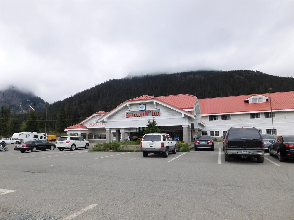 Summit Inn Snoqualmie Pass Hotels Com