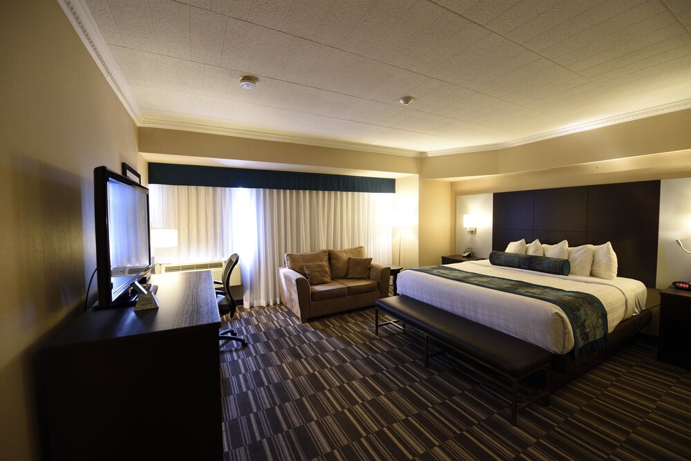 Book Best Western Downtown Sudbury Centreville In Hotels Best Western Downtown Sudbury Centreville Business Room 1 King Bed Non