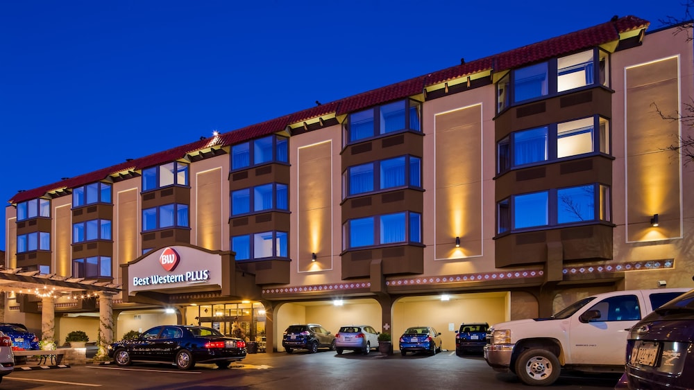 Book Best Western Plus Seville Plaza Hotel In Kansas City Hotels Best Western Plus Seville Plaza Hotel Kansas City
