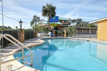 Top 10 Hotels In Hudson Florida