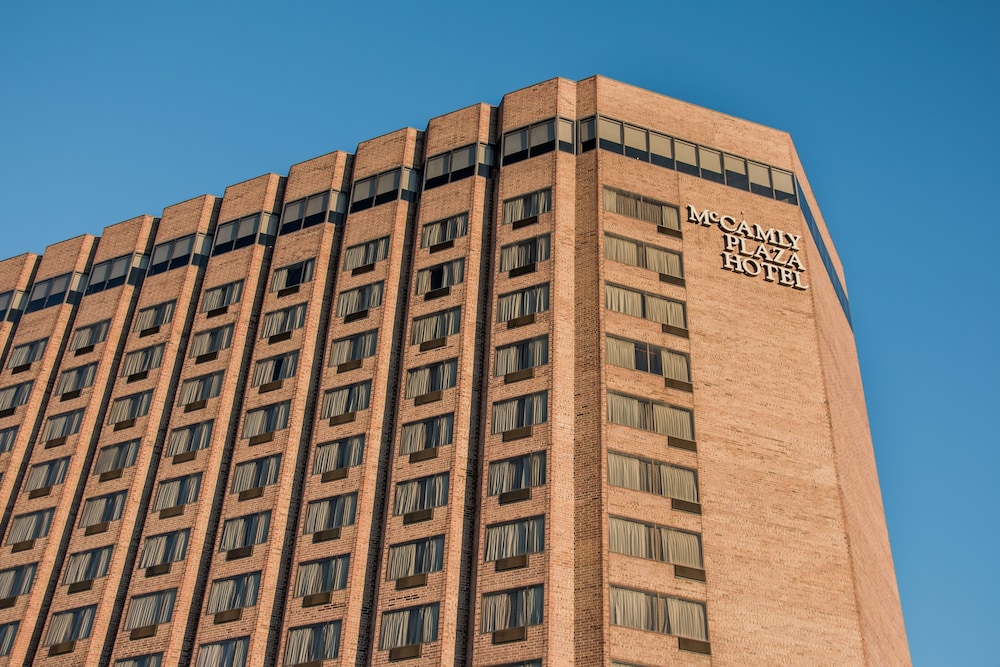 Book Mccamly Plaza Hotel In Battle Creek Hotels Mccamly Plaza Hotel Battle Creek