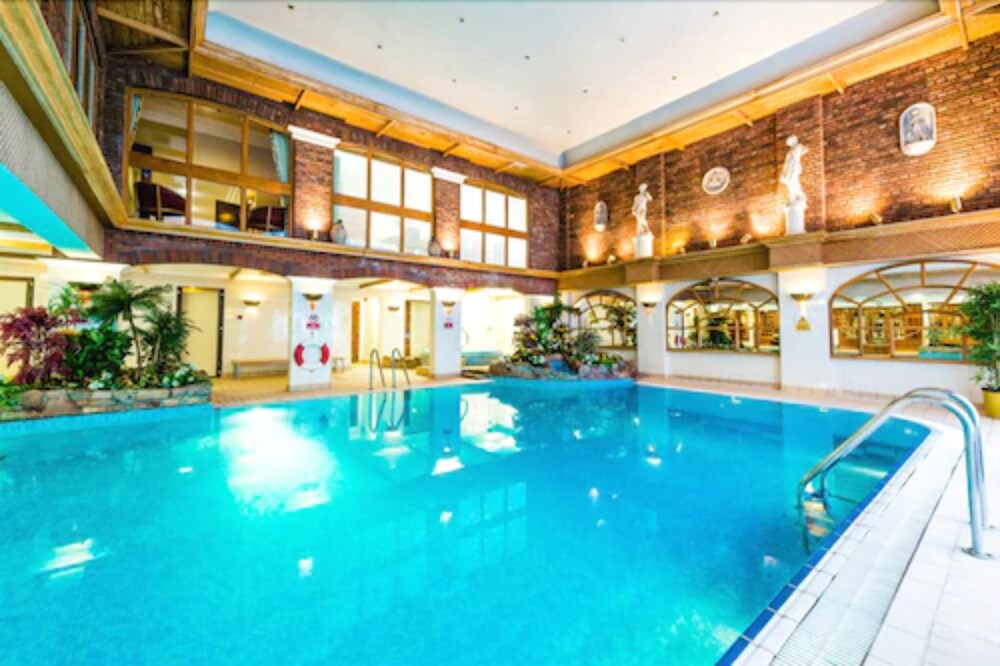 Book Parkway Hotel Spa In Cwmbran Hotels Com