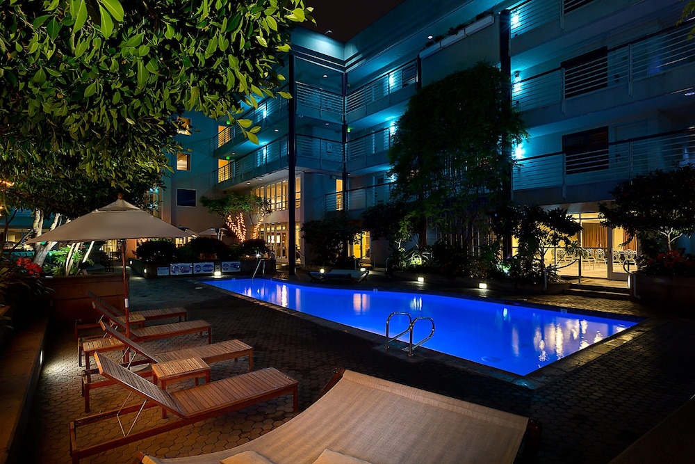 Book Cupertino Hotel In Hotels Cupertino Hotel