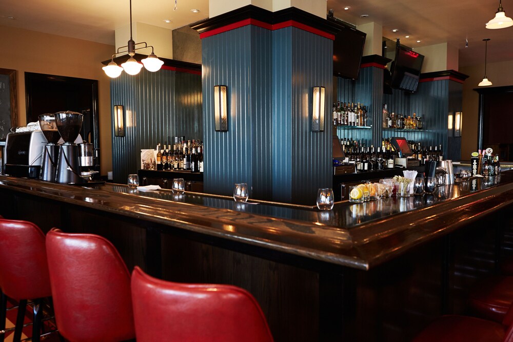 Book Sheraton Lincoln Harbor Hotel  Weehawken from  135 night Hotels com
