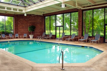 Top 10 Hotels In Brooklyn Park Minnesota