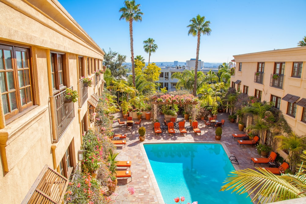 Book Best Western Plus Sunset Plaza Hotel In West Hollywood Hotels Best Western Plus Sunset Plaza Hotel West Hollywood Outdoor Pool