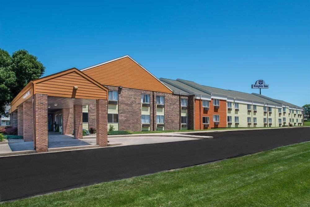 Book Sunset Inn Suites Lincoln Airport In Hotels Sunset Inn Suites Lincoln Airport