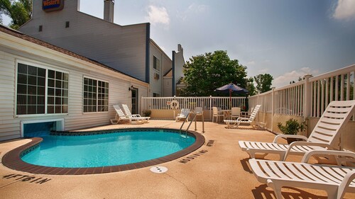 15 Closest Hotels To Treasure Island Casino In Welch Hotelscom