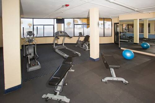Book Ocean Breeze Club Hotel In Daytona Beach Hotels Com Book Ocean Breeze Club Hotel In Daytona Beach Hotels Com