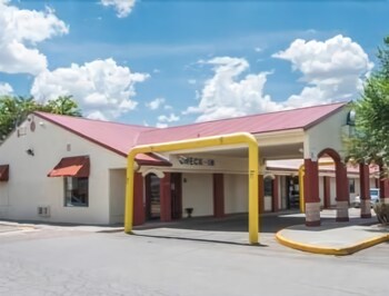 Top 10 Hotels In Gallup From 33 Night