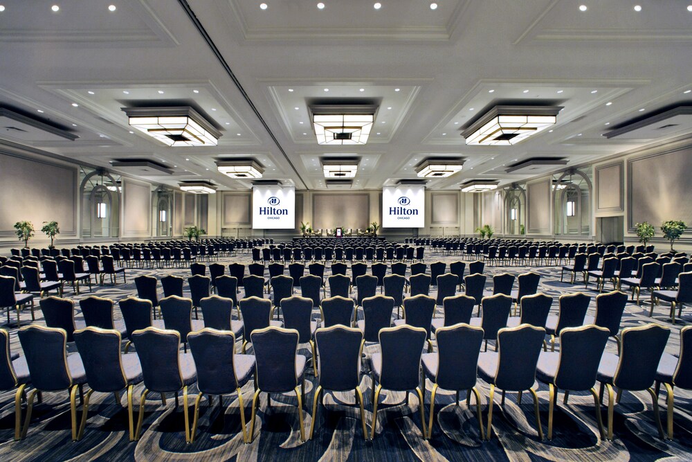 Hilton Chicago Chicago Hotels Com