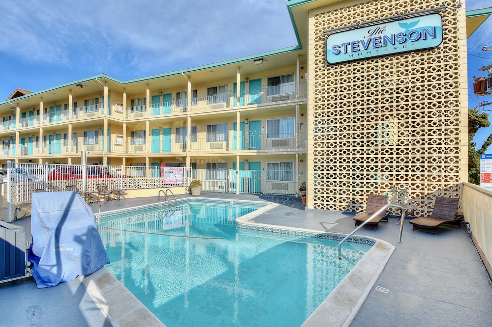 Book The Stevenson Monterey In Hotels The Stevenson Monterey Outdoor Pool