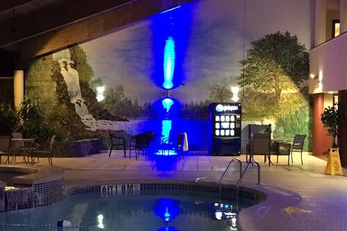 Book Grand Prairie Hotel In Enid Hotels Com
