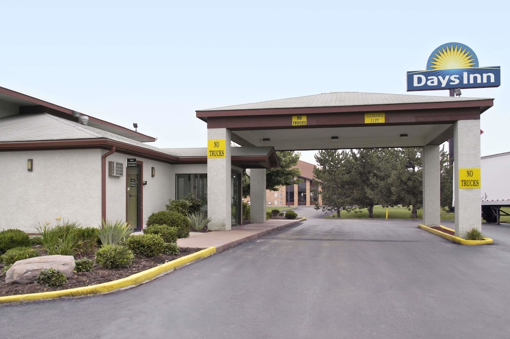 Book Days Inn Plainfield In Hotels Days Inn Plainfield