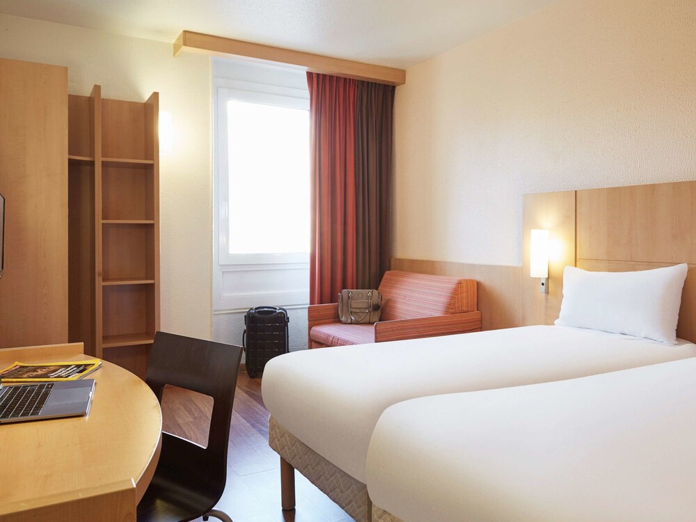 Ibis Marseille Centre Vieux Port In Marseille Hotels Com