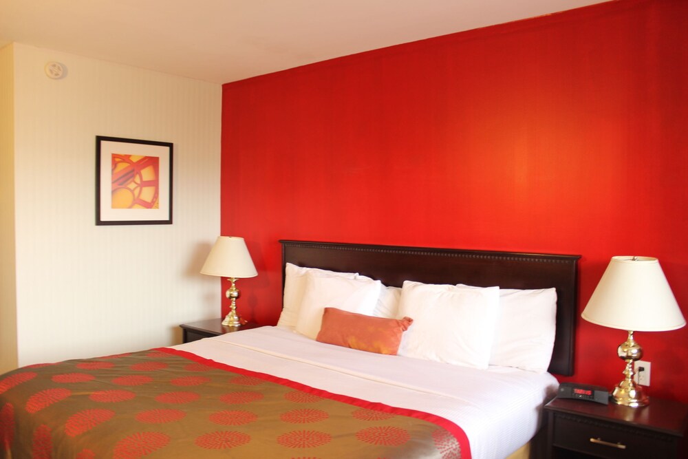 Book Ramada Limited Calgary Northwest In Hotels Ramada Limited Calgary Northwest