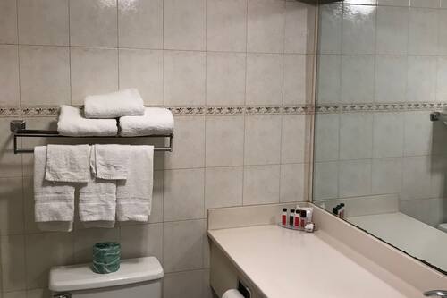 ハワード ジョンソン ホテル バイ ウィンダム ニューアーク エアポート ニューアーク の宿泊予約 ホテルズドットコム ハワード ジョンソン ホテル バイ ウィンダム ニューアーク エアポート ニューアーク の宿泊予約 ホテルズドットコム