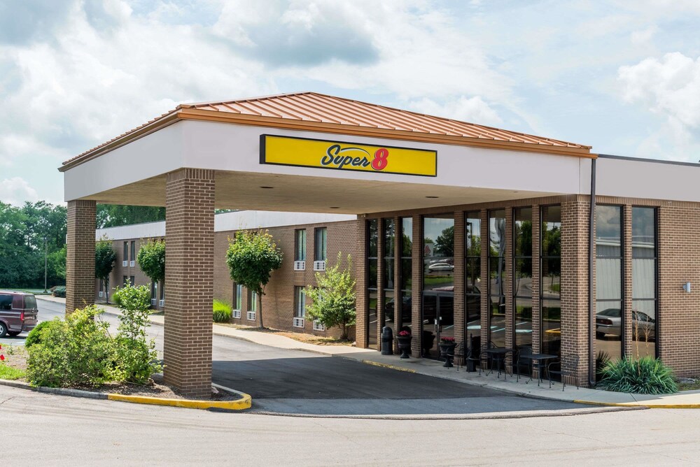 Book Super 8 Miamisburg Dayton S Area Oh In Hotels Super 8 Miamisburg Dayton S Area Oh