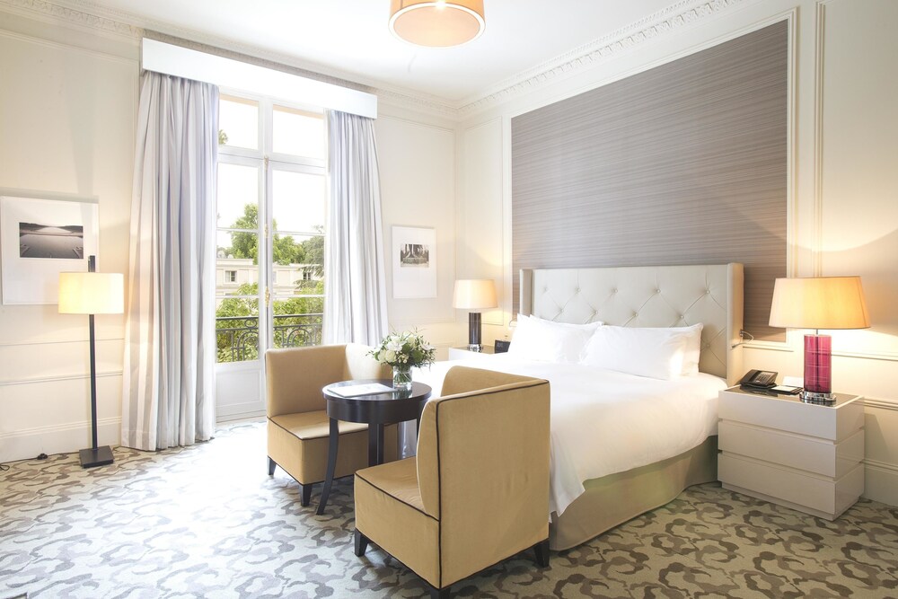 Book Waldorf Astoria Trianon Palace Versailles in Versailles