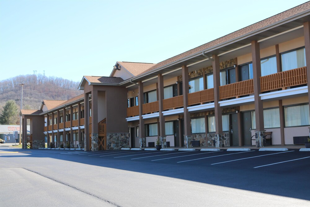Book Best Western Milton Inn In Blairsville Hotels Best Western Milton Inn Blairsville In Room Amenity
