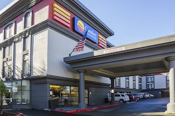 Top 10 Seatac Hotels Last Minute Room Deals Picture Of Comfort Inn Suites Sea Tac Airport In Seatac