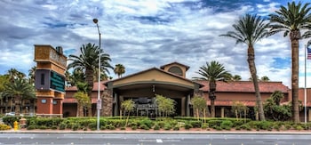 Picture of Alexis Park All Suite Resort in Las Vegas