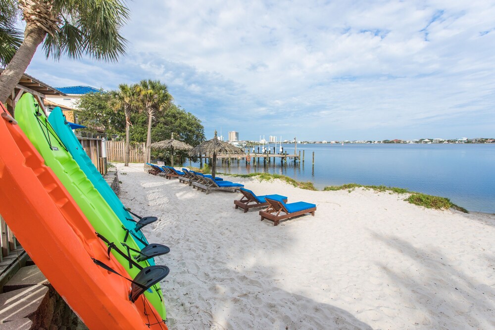 Book Surf Sand Hotel In Pensacola Beach Hotels Surf Sand Hotel Pensacola Beach
