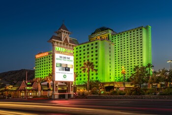 Save With These Awesome Laughlin Hotel Deals Nevada Hotels Picture Of Tropicana Laughlin In