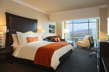 reno hotel suites deals