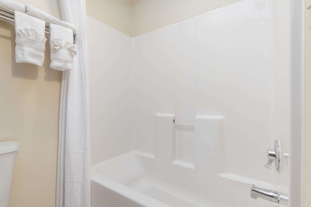 Book Knights Inn Gallup At 3208 W Hwy 66 In Gallup Hotels Com