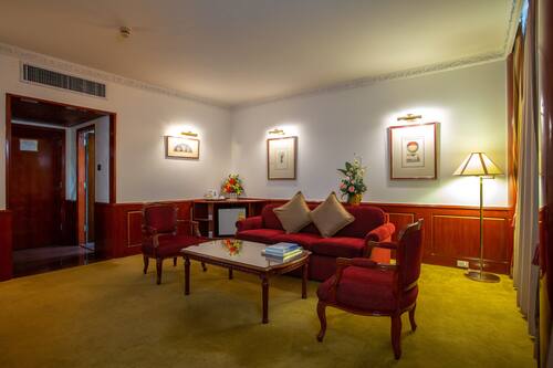 Book The Tawana Bangkok In Bangkok Hotels Com Book The Tawana Bangkok In Bangkok Hotels Com