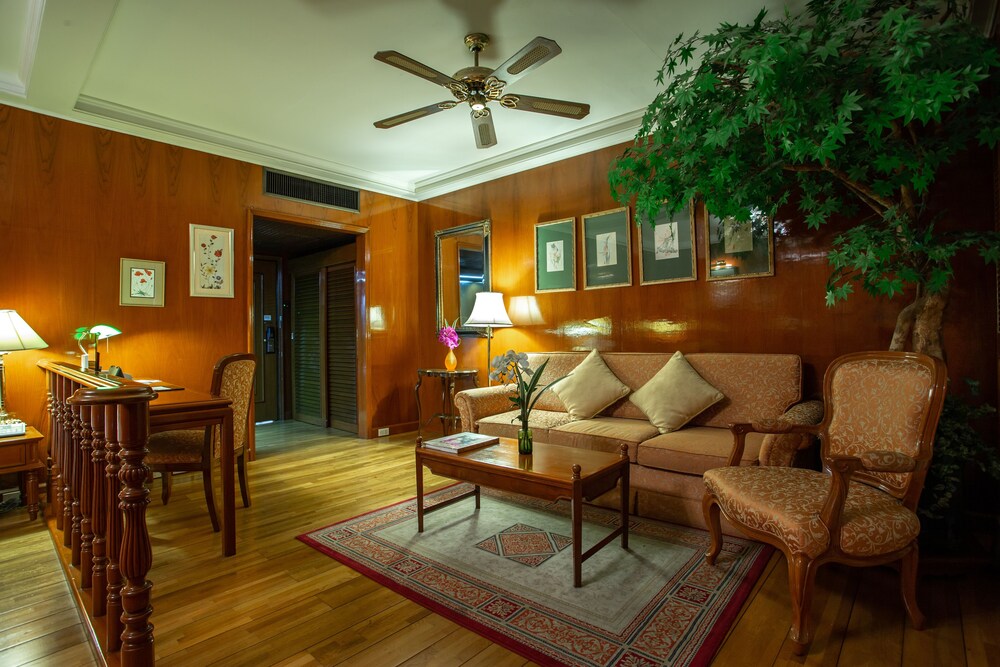 Book The Tawana Bangkok In Bangkok Hotels Com