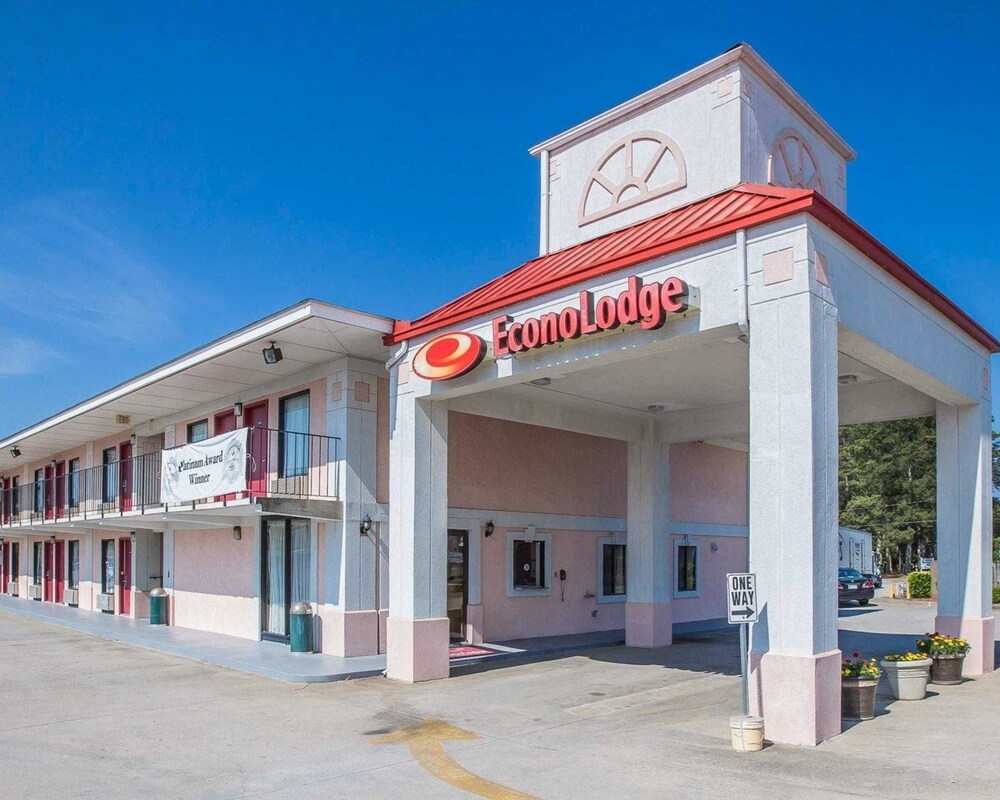 Book Econo Lodge Thomson In Hotels Econo Lodge Thomson
