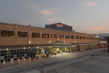 Top 10 Indianapolis Hotels Near Lucas Oil Stadium Indiana