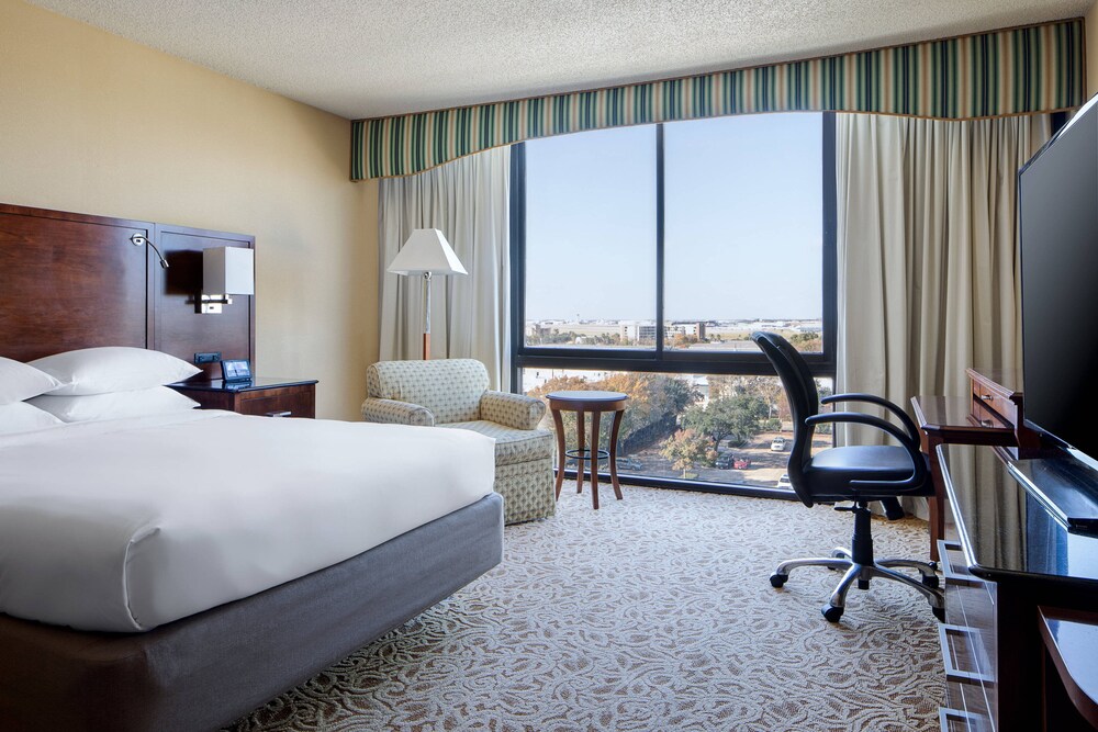 Book Houston Marriott South At Hobby Airport In Houston Hotels Com