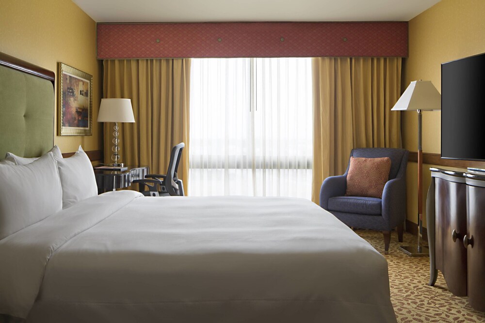 Book Houston Marriott South At Hobby Airport In Houston Hotels Com